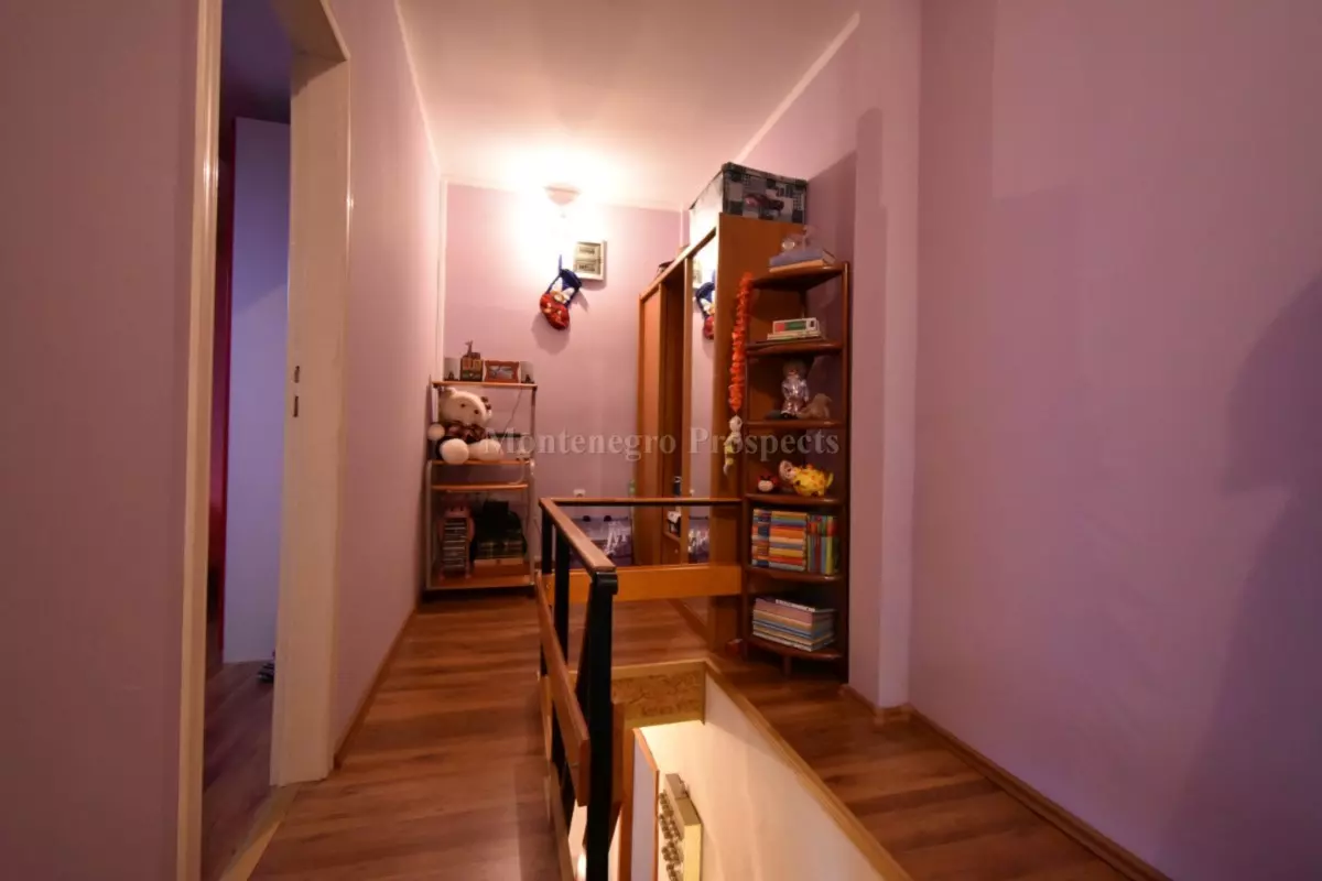 Waterfront semidetached stone house with spacious garden 13039 14