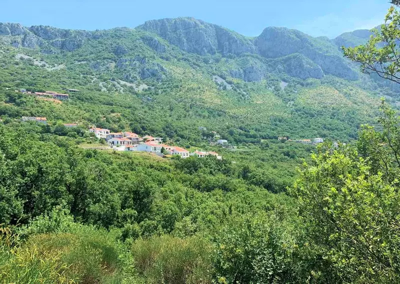 Urbanizirovannyy uchastok v blizikuche s vidom na more 12277 1 800x568