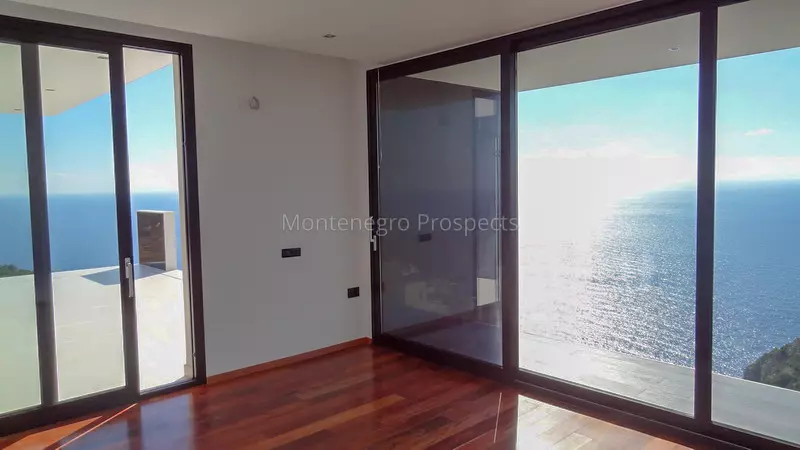 Fantasticna moderna vila u krimovici 7318 10