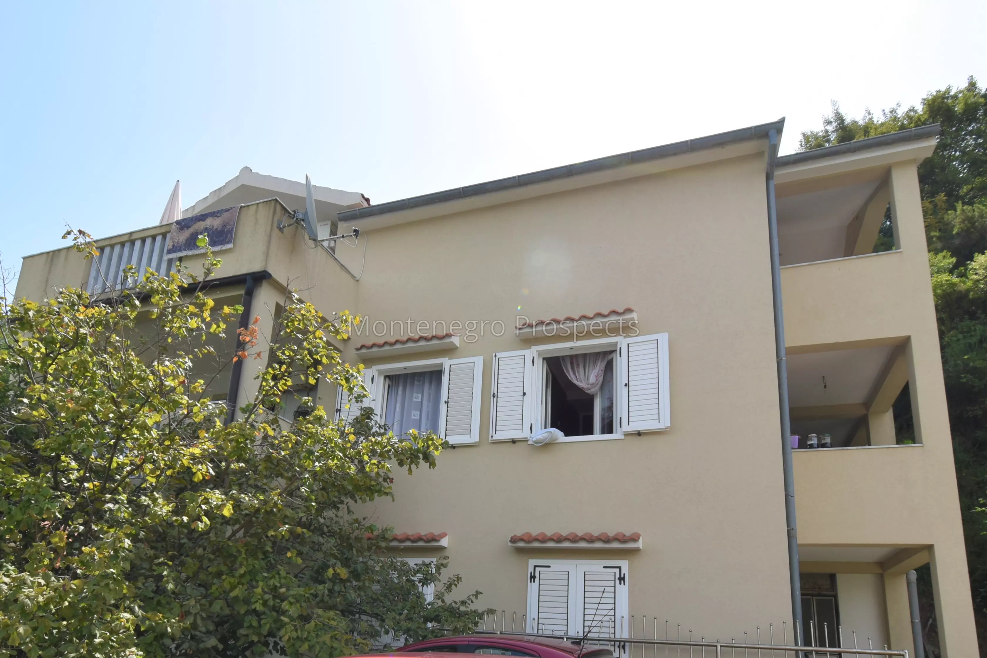 House in lepetane 8