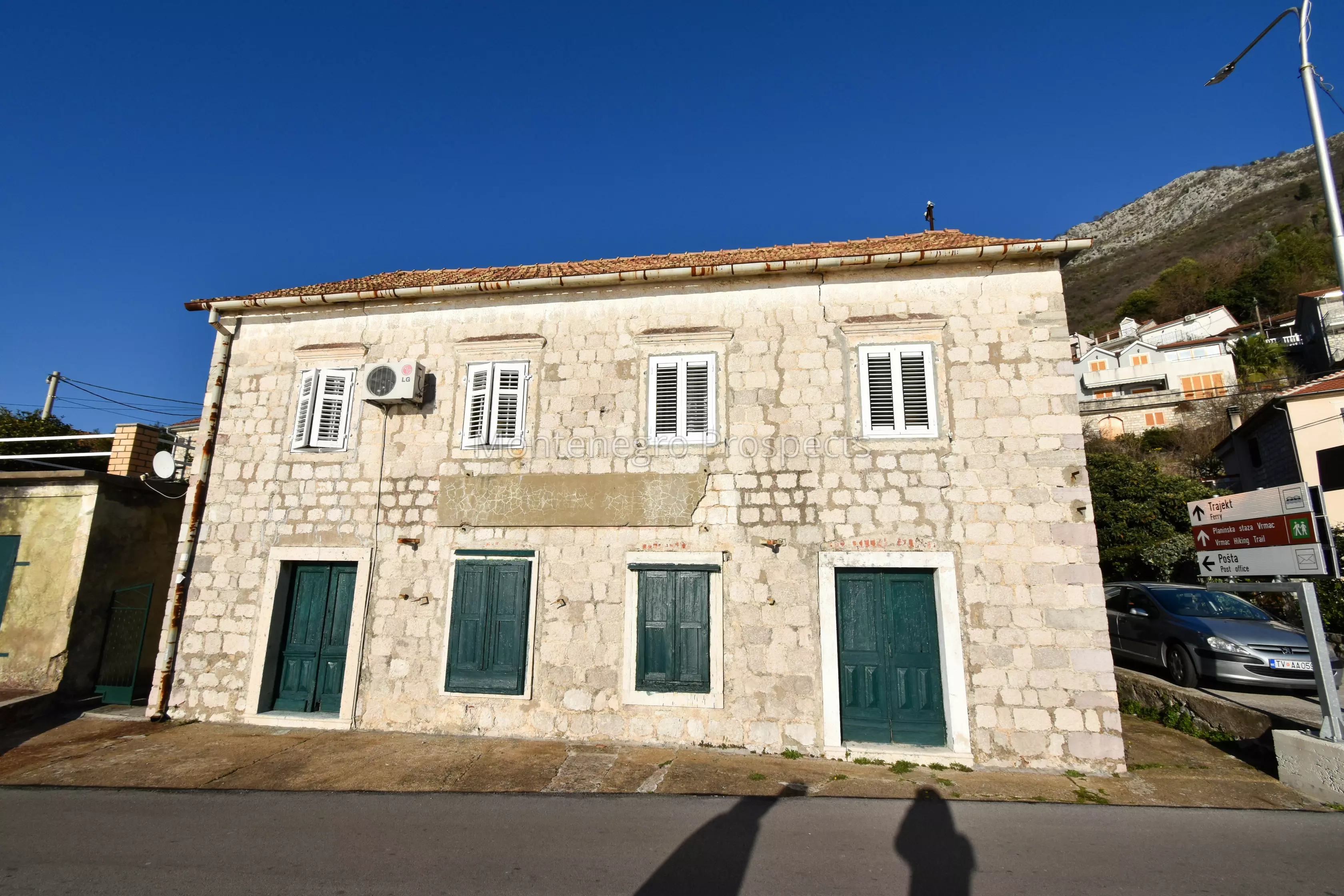 House for sale 13450 1