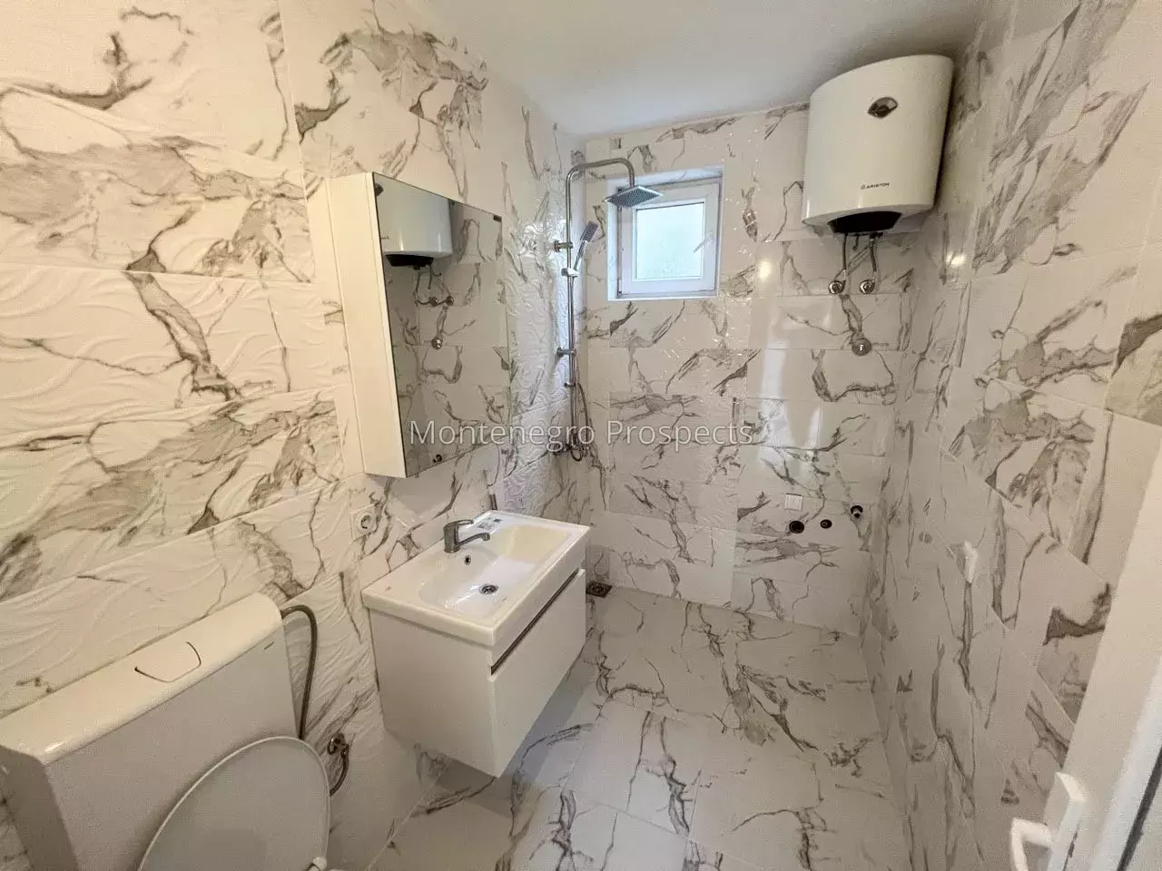 Prodaja kuci u kruce 10185 2.jpg
