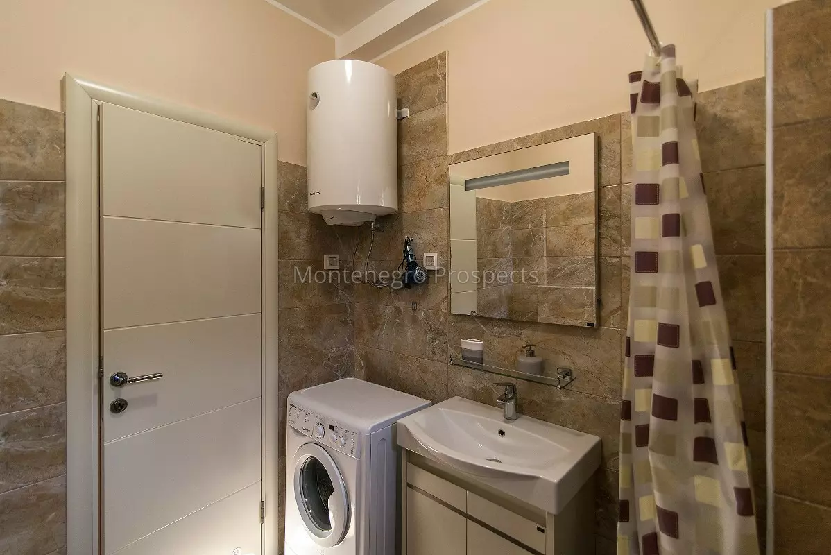 Svetlaja kvartira v 300m od mora 12497 1 1198x800