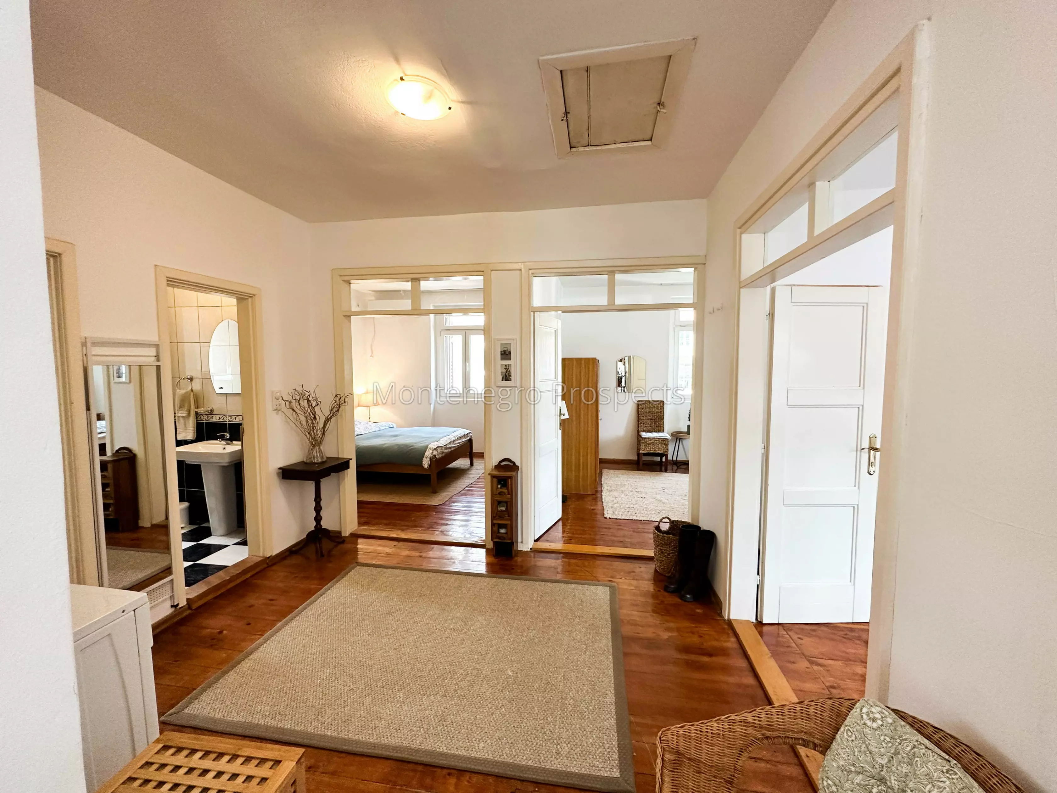 Apartment for sale 13570 15