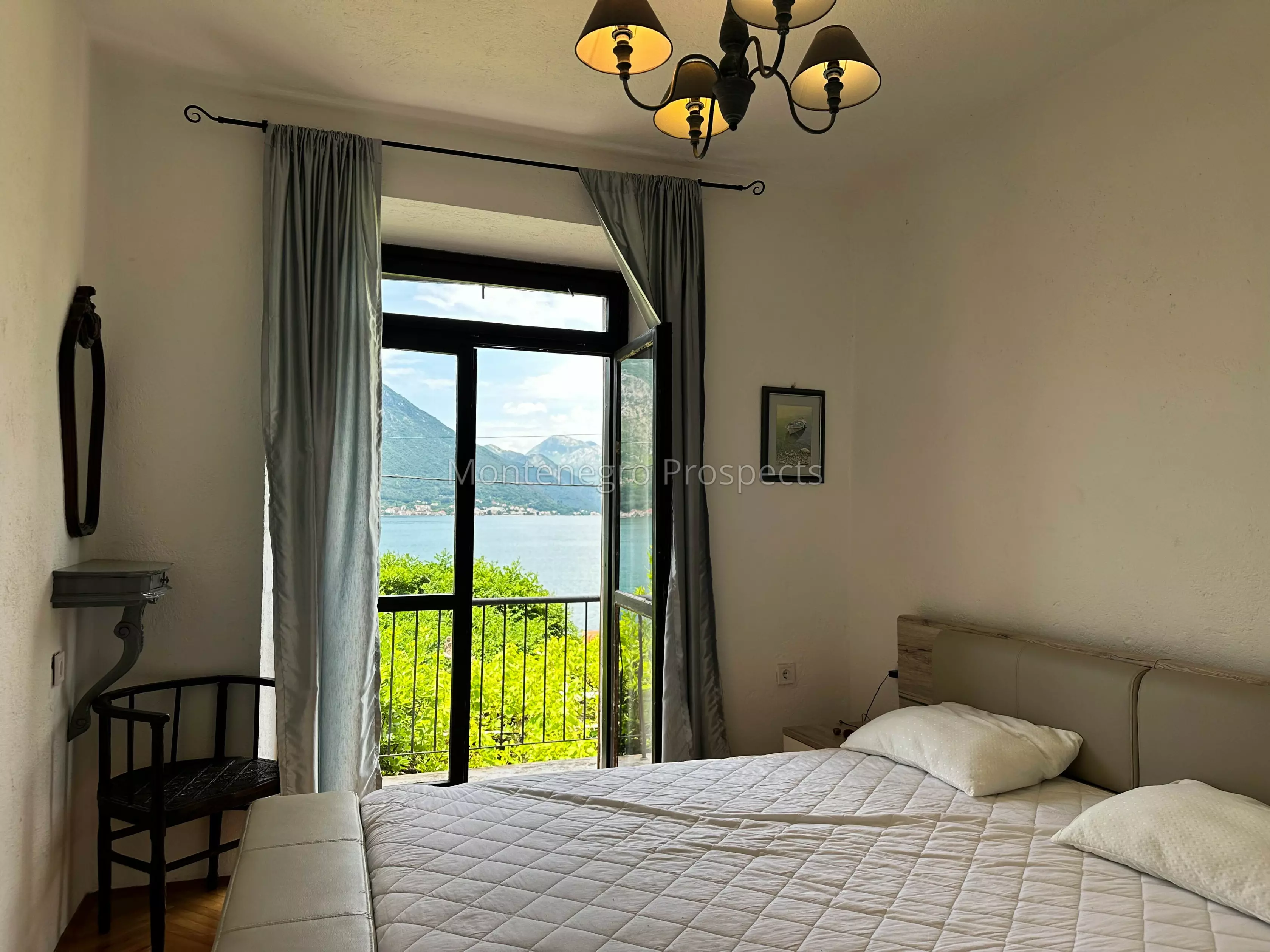 Apartments for sale 13590 23