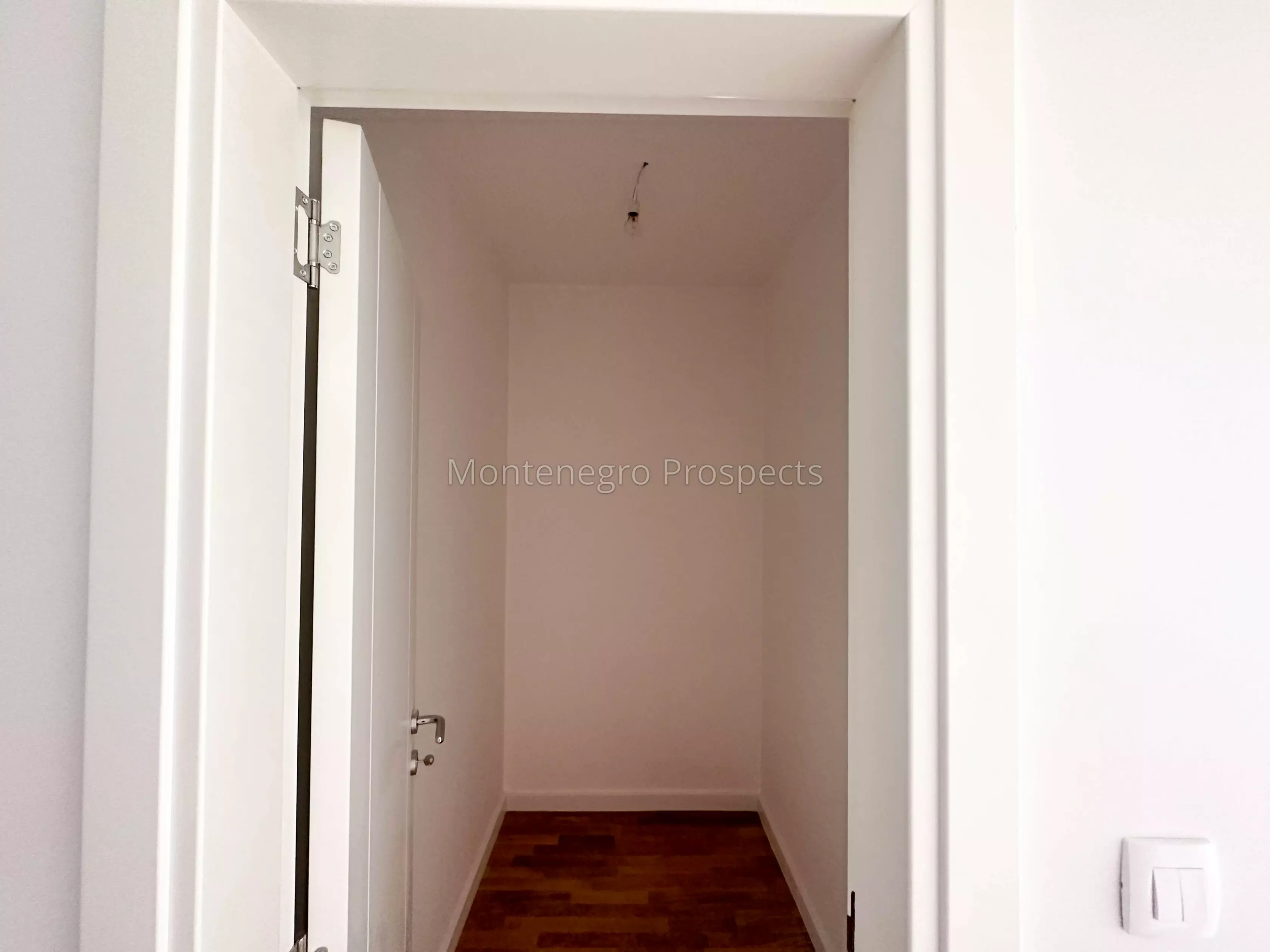 Duplex for sale 13627 5