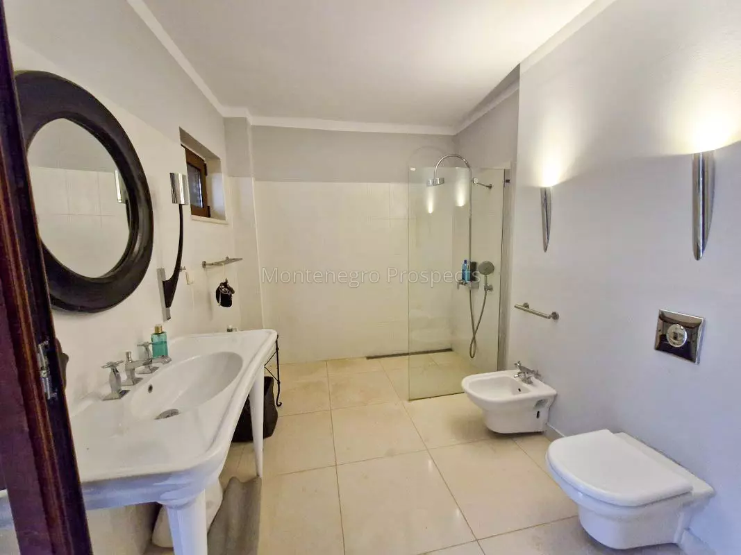 12665 townhouse becici 37 1067x800