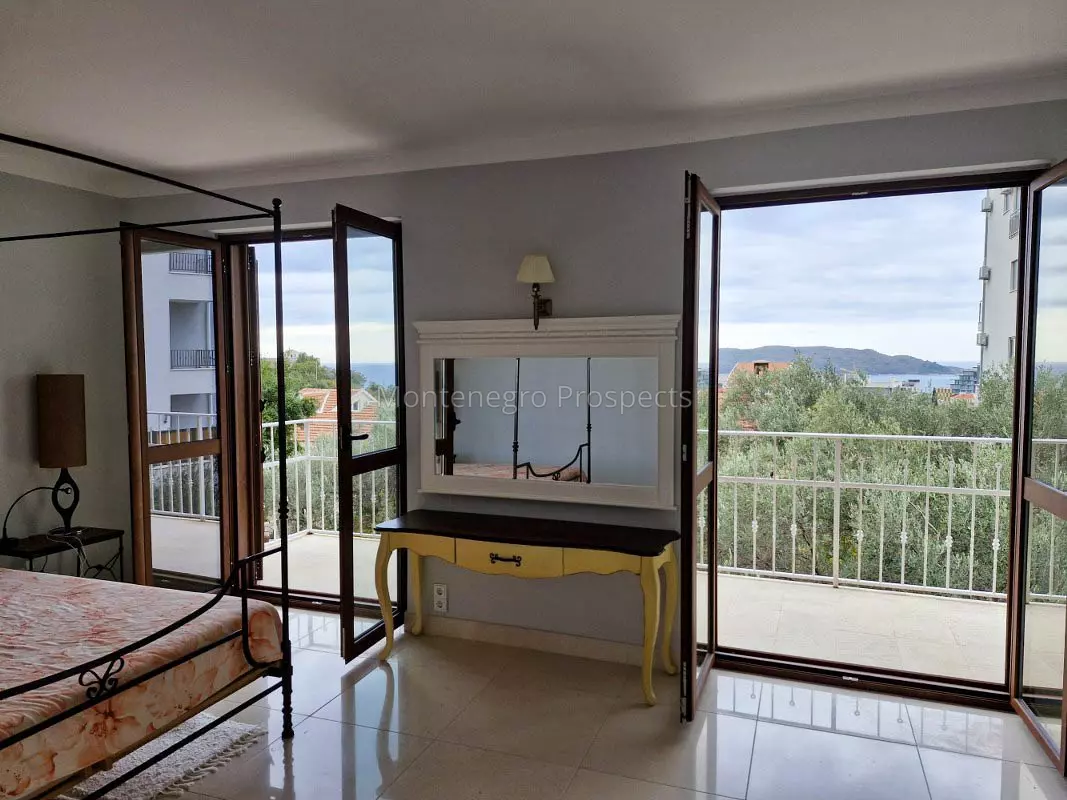 12665 townhouse becici 40 1067x800