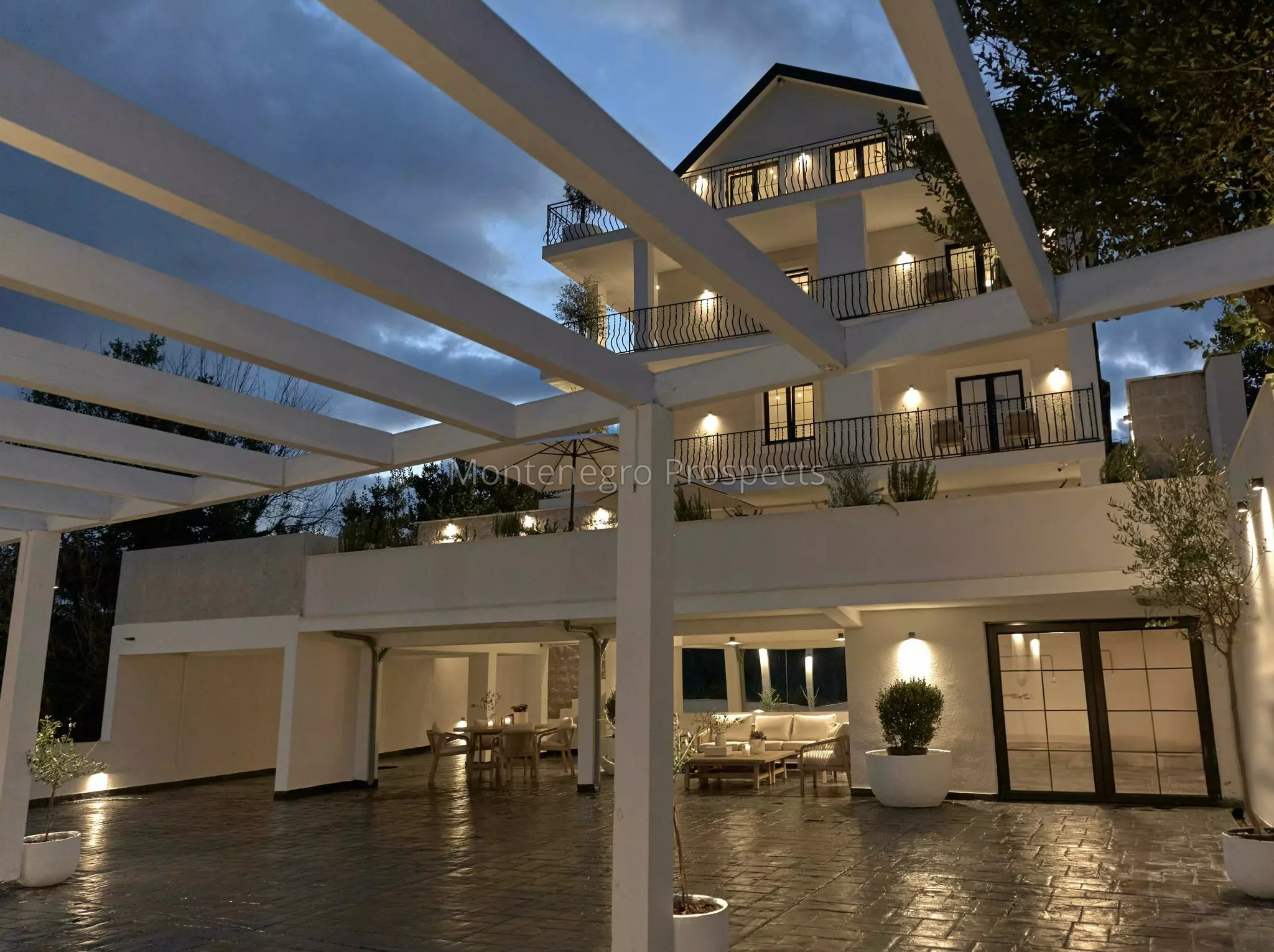 House for sale 13779 21