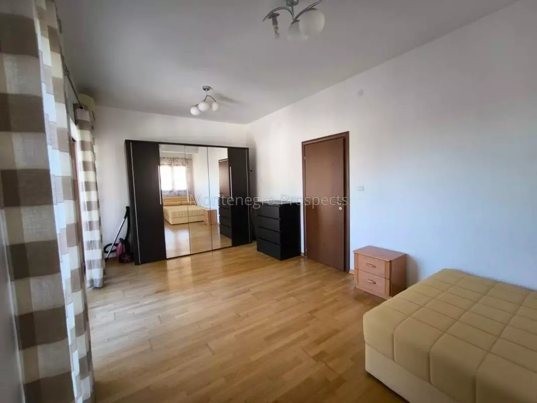 77070 stan lazi 107m2 11 1067x800