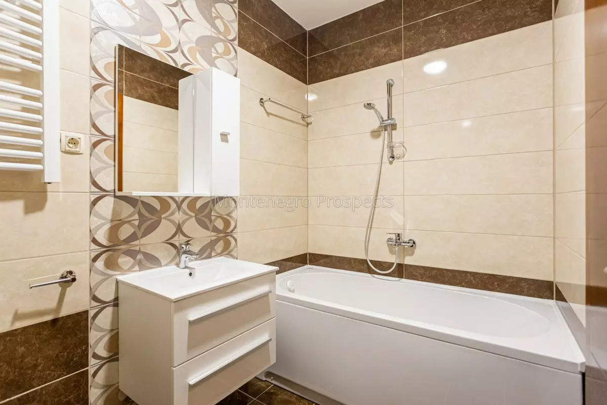 8241 becici 14 1200x800