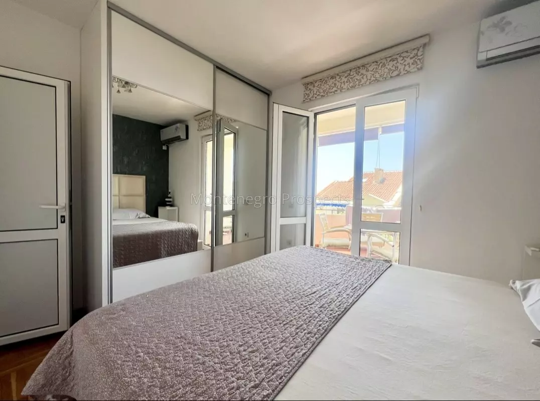 12720 sveti stefan 15 1076x800