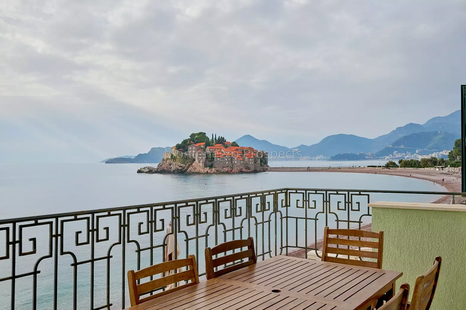 Apartment for sale sveti stefan 35 1575x1050