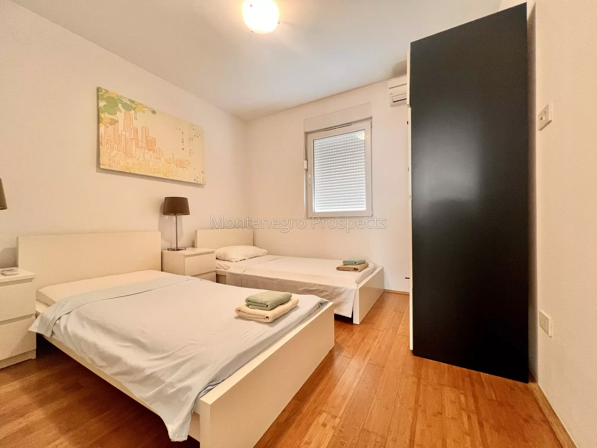 Two bedroom apartment with undisturbed sea views kotor bay 13800 12