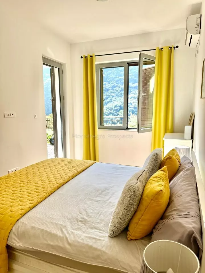 One bedroom apartment with spacious terrace in lavender bay kotor bay 13841 12 720x960
