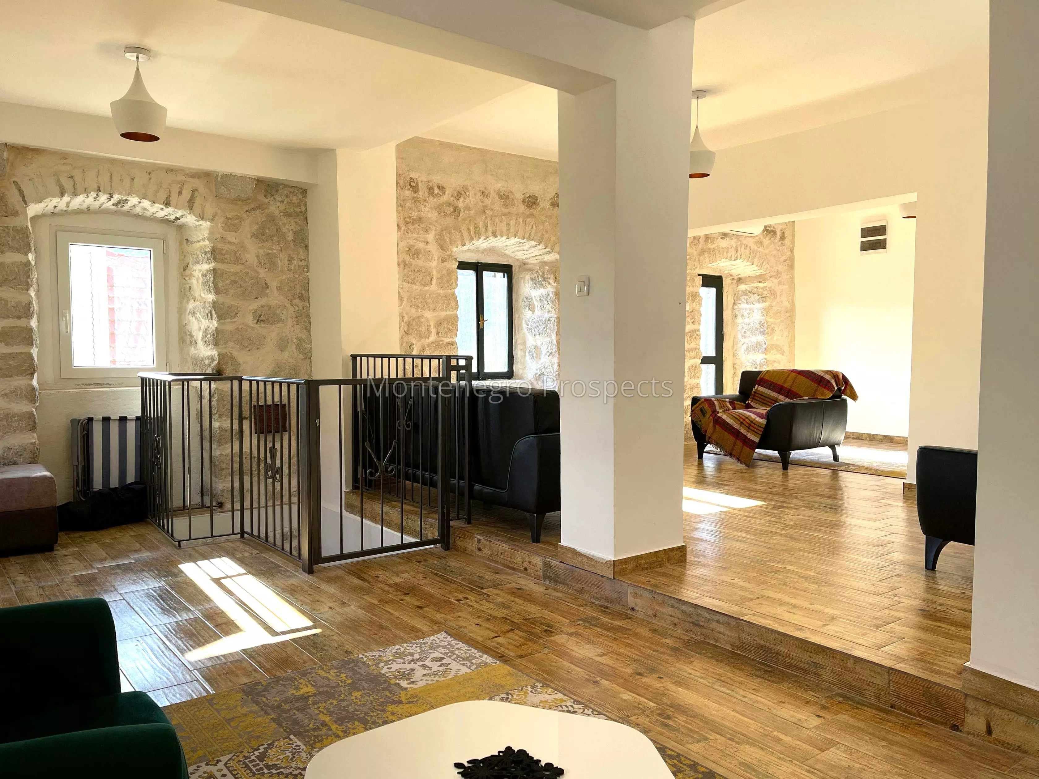 14184 risan stone house 8