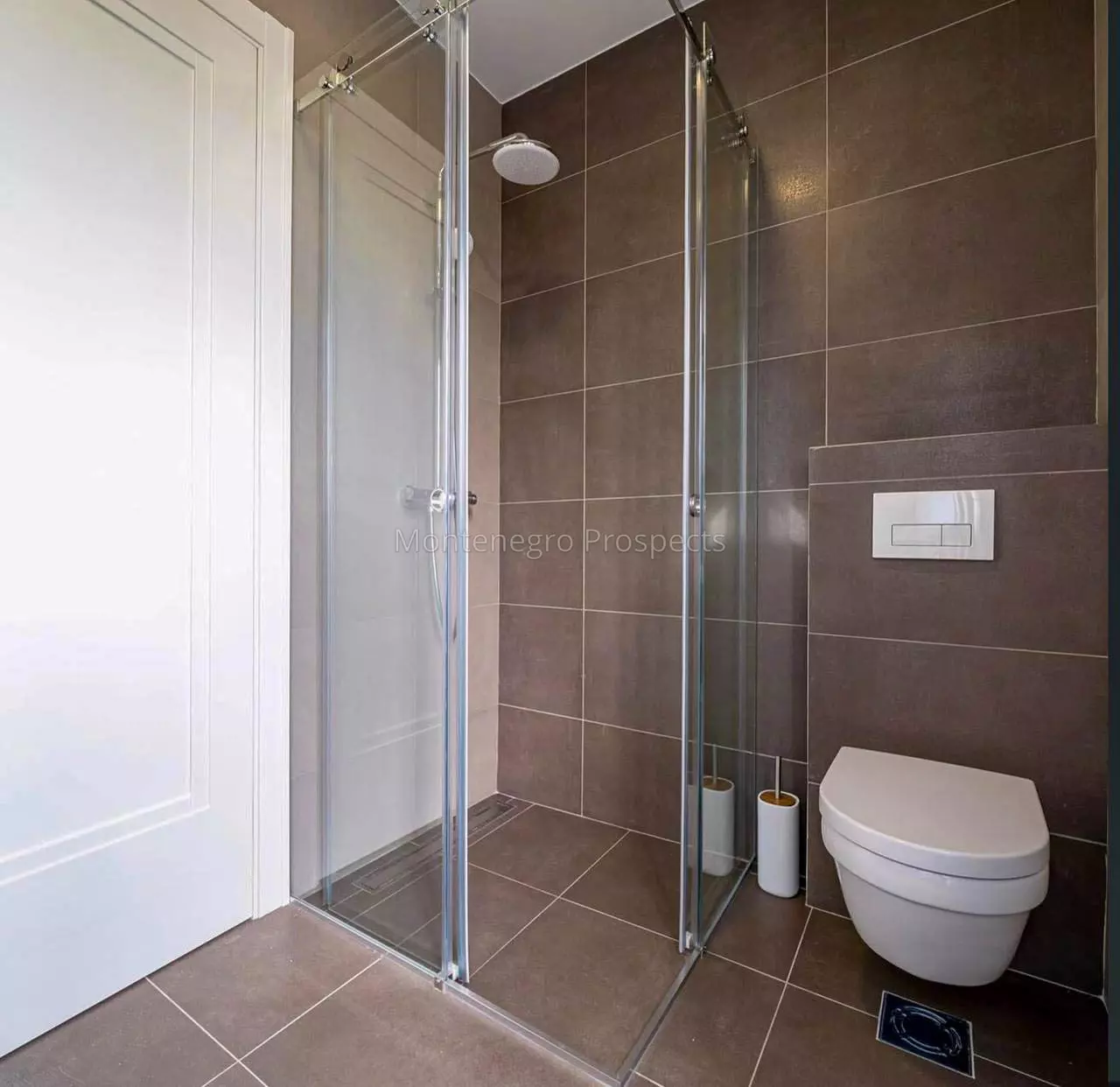 14186 apartment next to porto montenegro 6