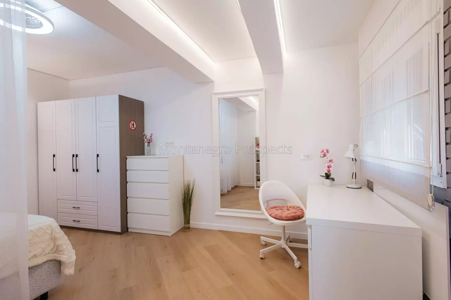 14193 apartment in kumbor 30
