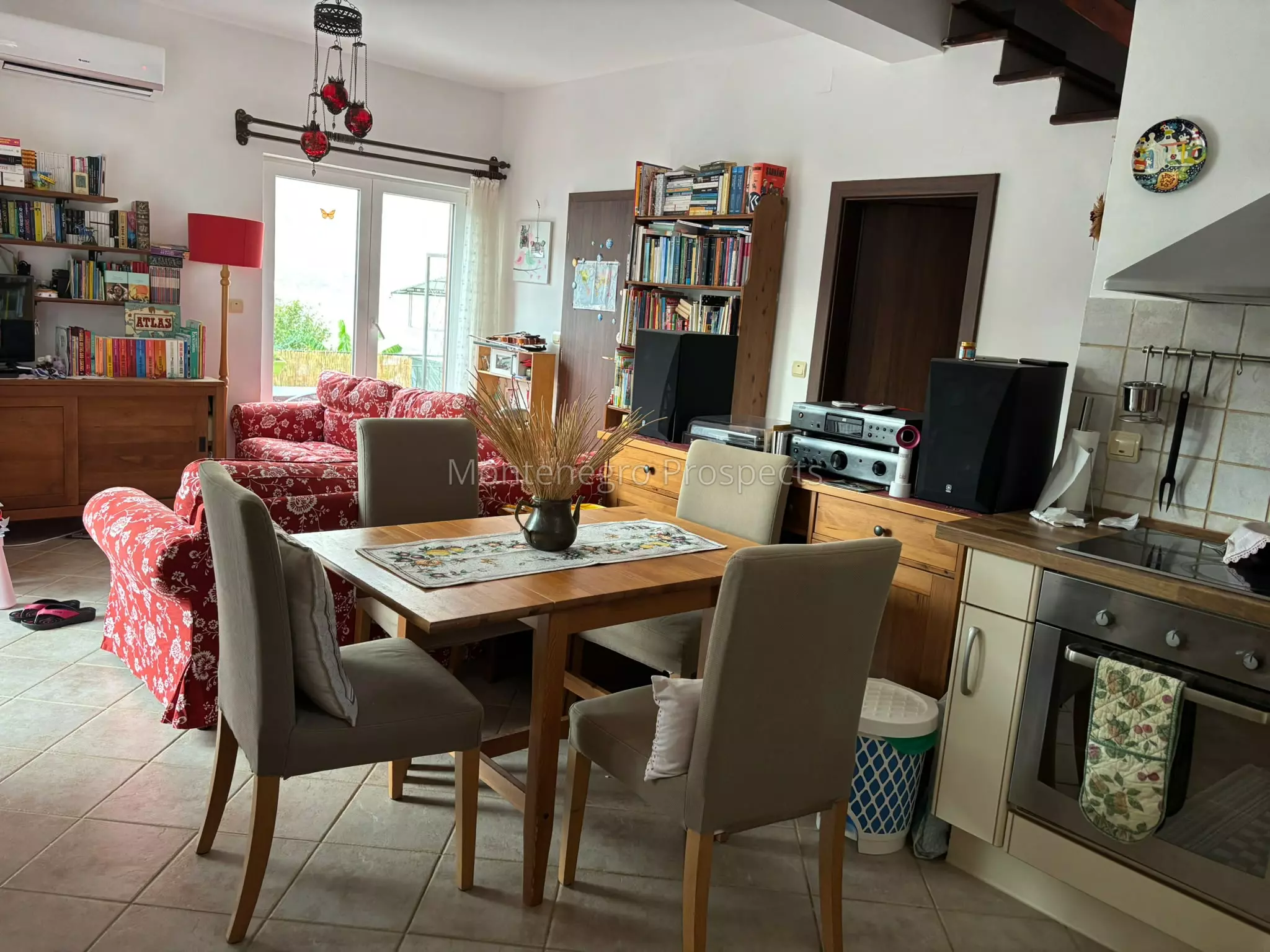 Two bedroom town house with nice garden in prcanj kotor bay 13858 4