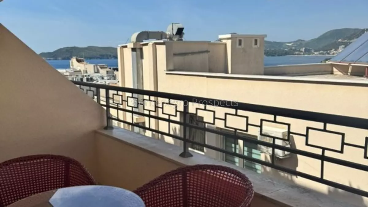 12741 przno 8 600x800