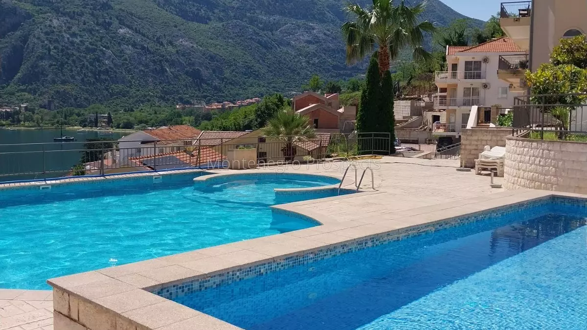 Two bedroom apartment with excellent sea views kotor 13855