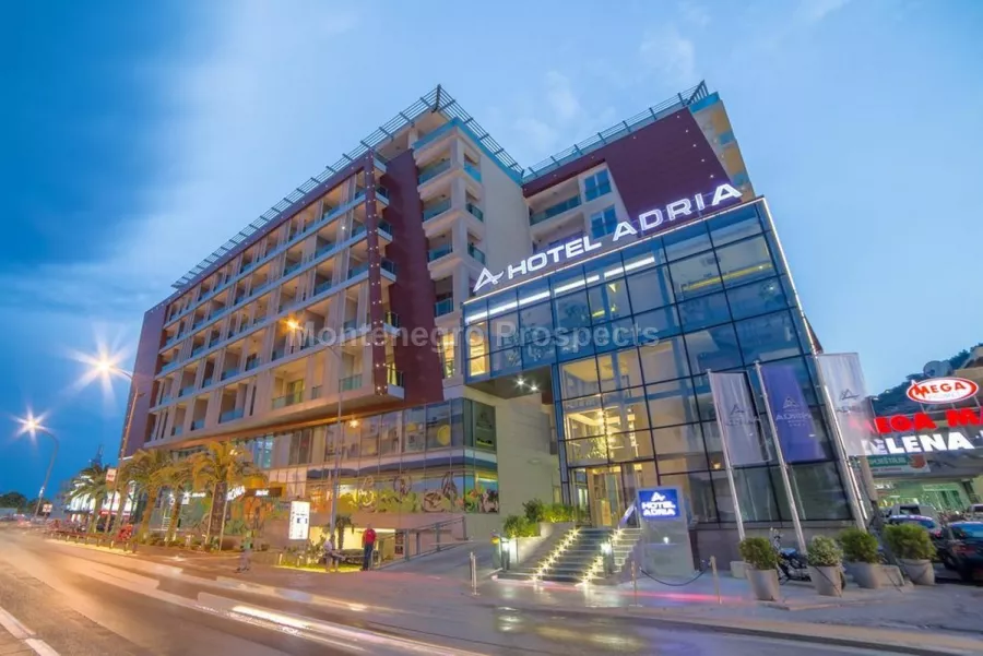 Sale of commercial premises in hotel budva 10015 1