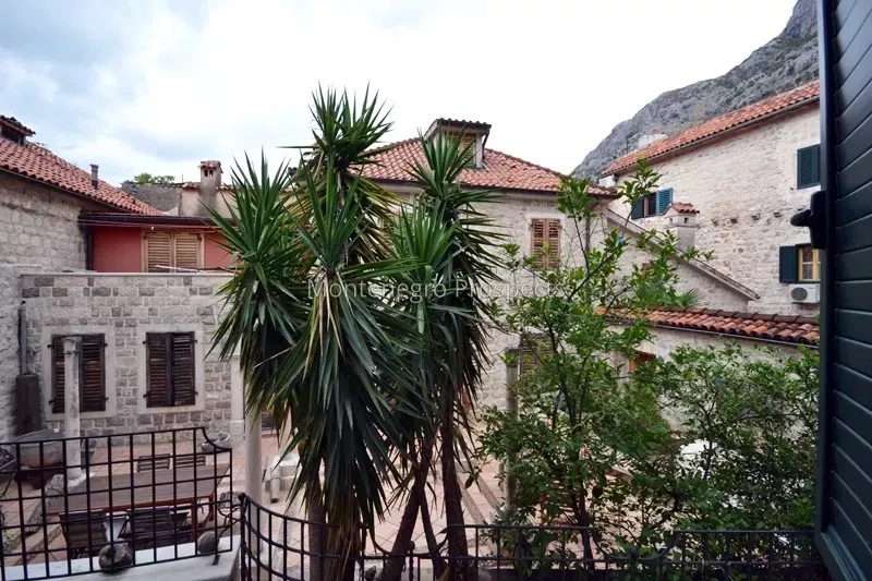 Stylish two bedroom apartment old town kotor 13599 7.jpg