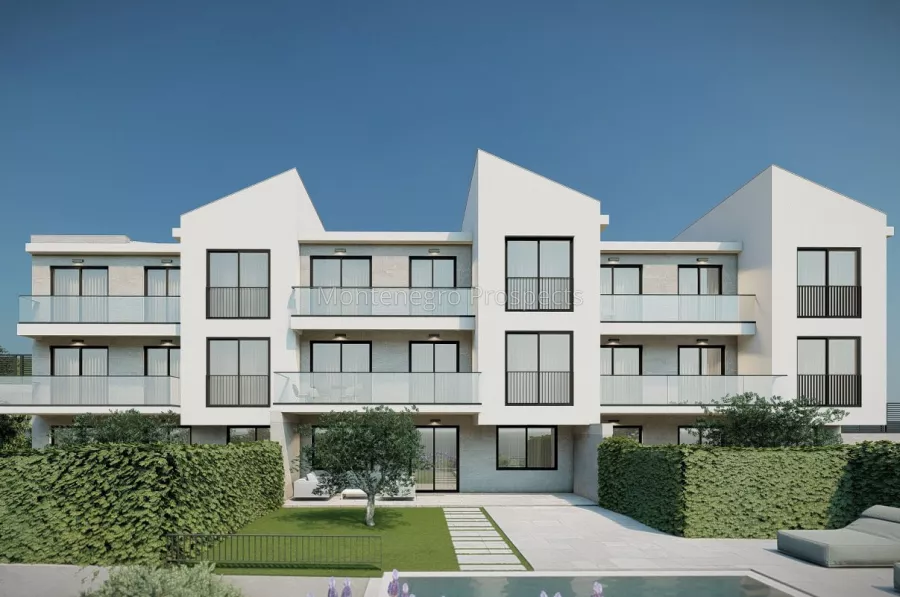 17   complex of townhouses with pools and parking 12577 10 1207x800