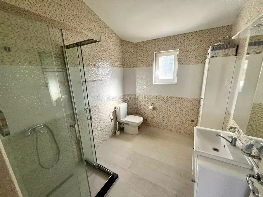 77009 kuca bar bartula 12