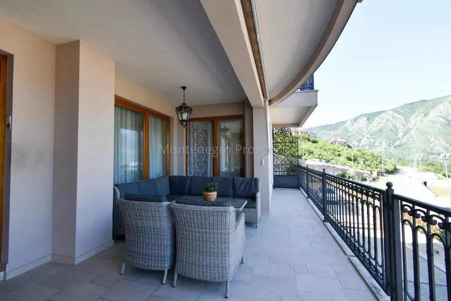 Apartments for sale 13770 13