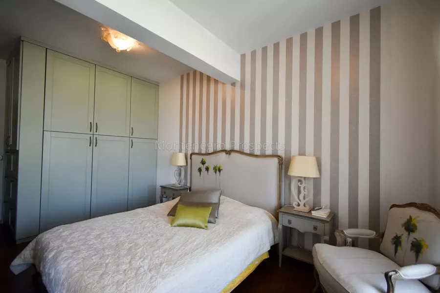 Apartments for sale 13770 16