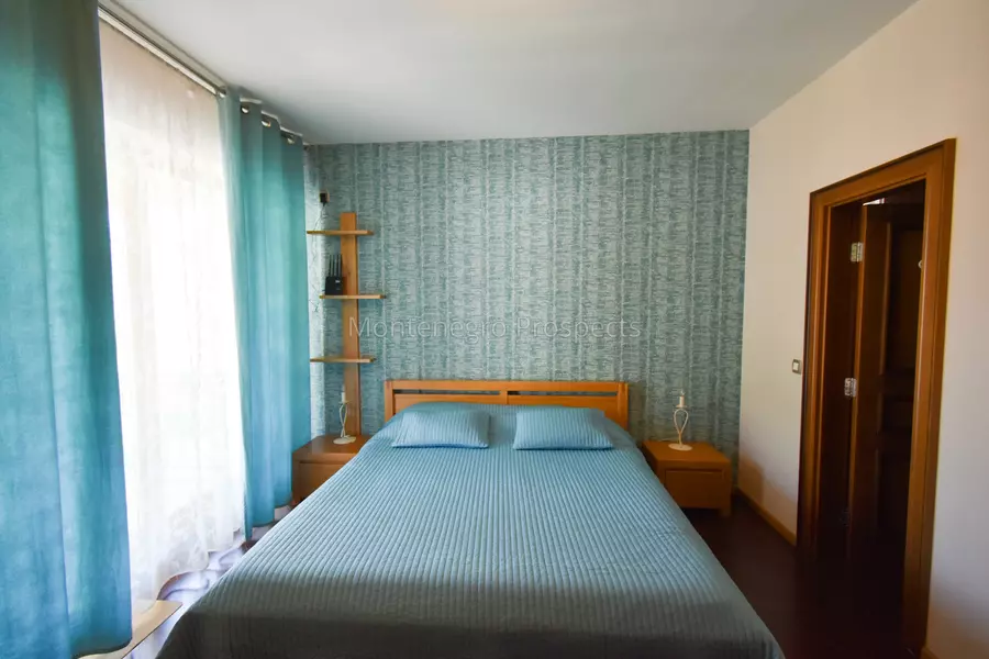 Apartments for sale 13770 18