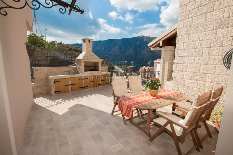 Apartments for sale 13770 3