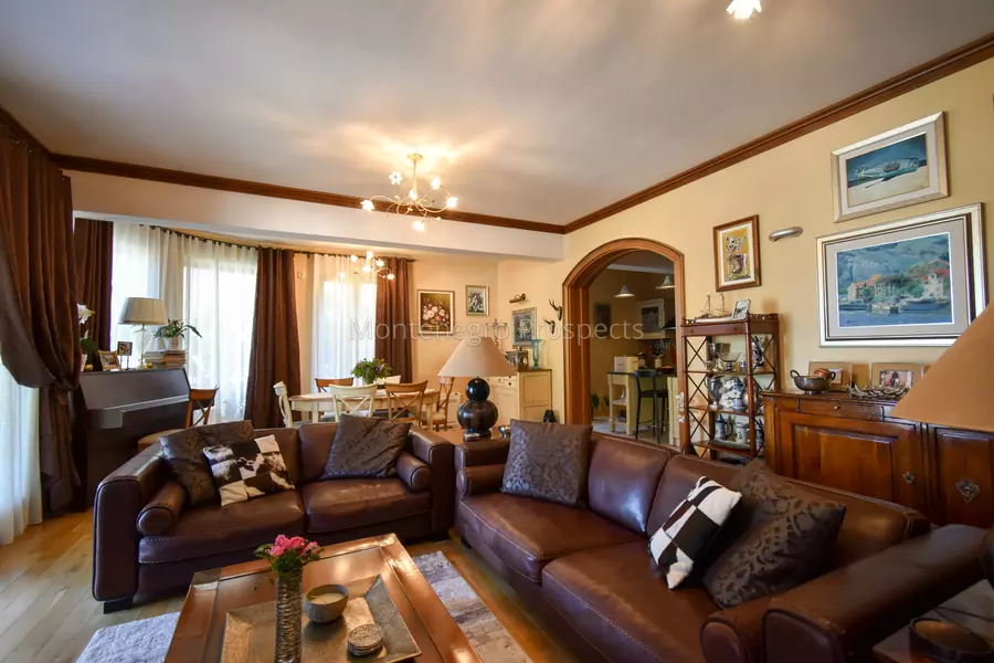 Apartments for sale 13770 7