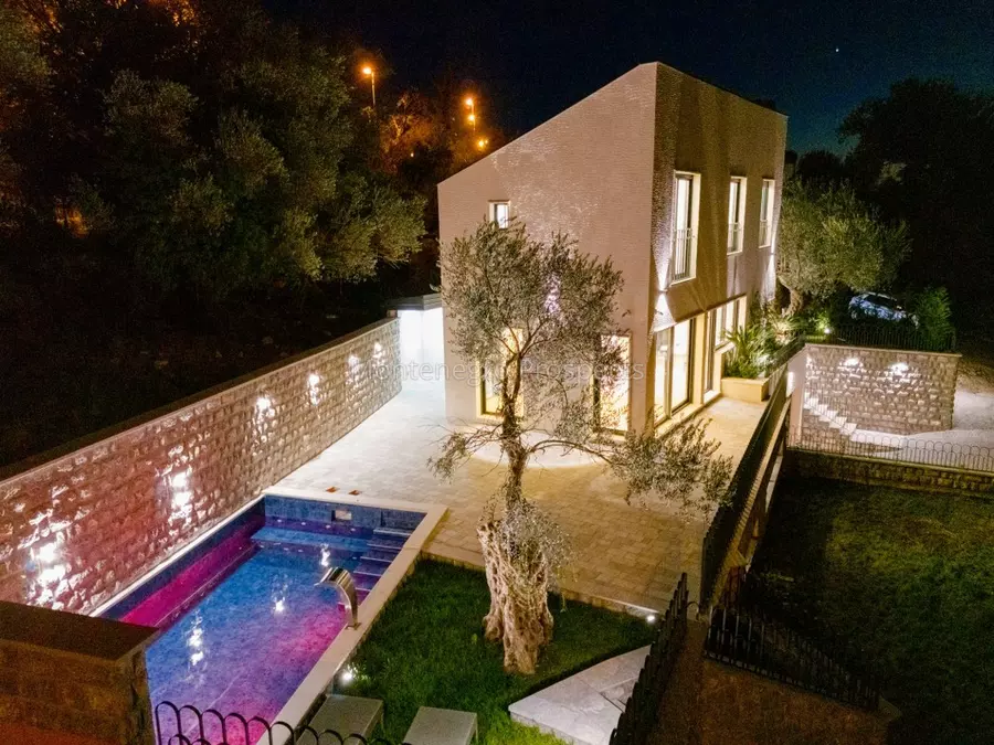 12670 vila kamenovo 14 1067x800