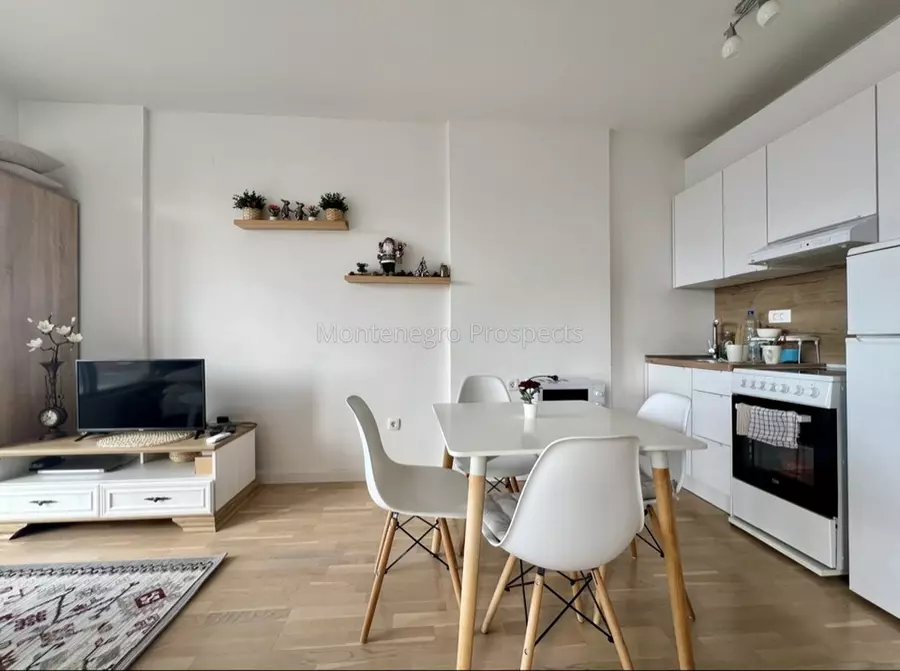 12671 becici apartman 3 1073x800