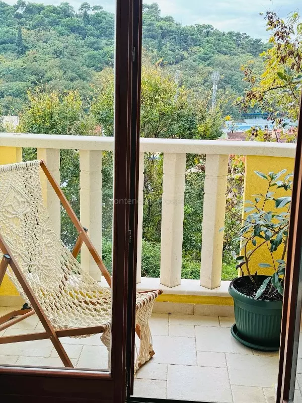 77020 stan petrovac 4 600x800