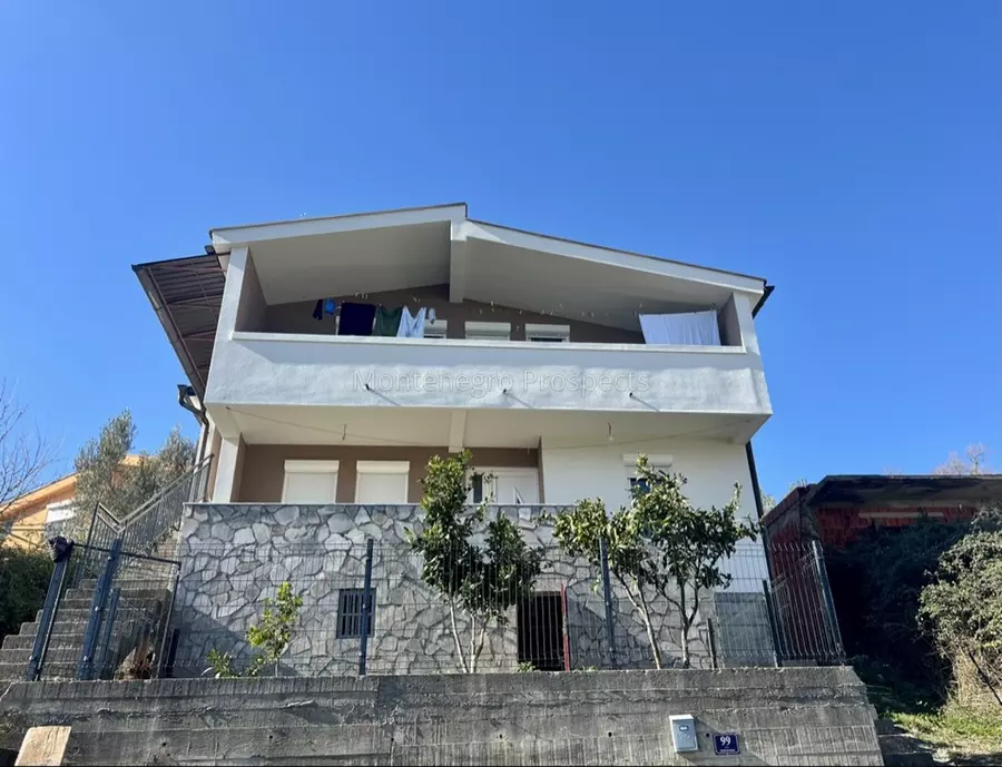 77061 kuca ilino 5 1045x800