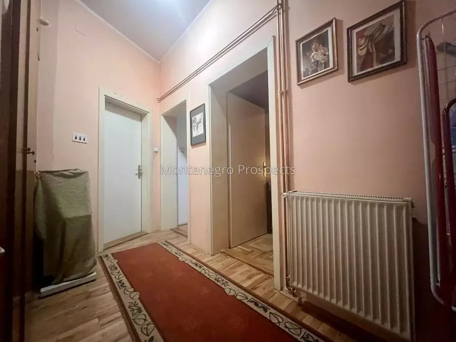 Charming two bedroom apartment in the heart of old town of kotor 13797 4.jpg