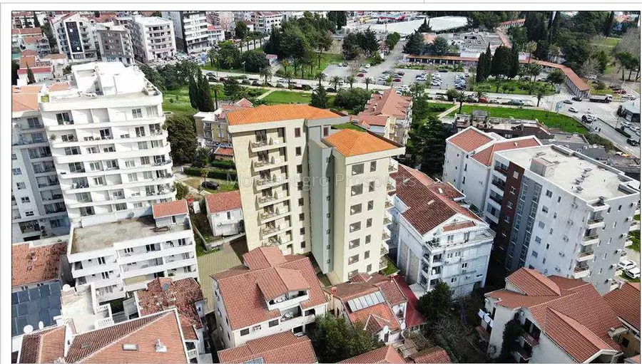 Under construction apartments 2