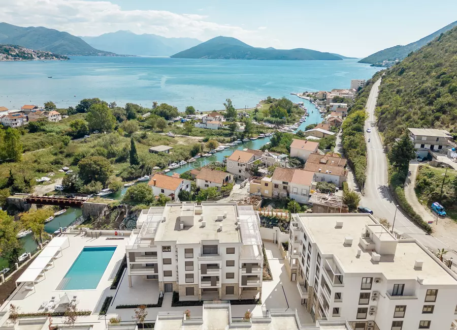 18028 riverside apartments 4