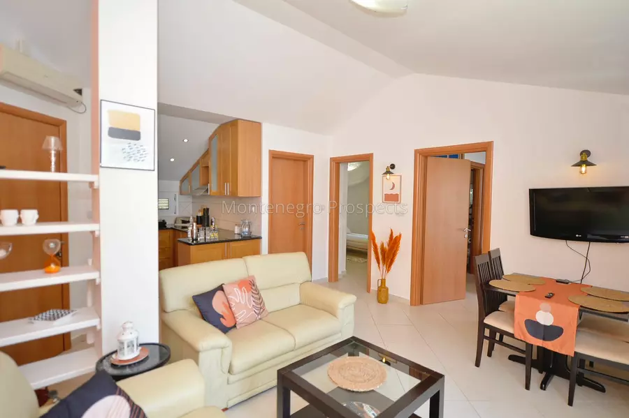 Comfortable two bedroom apartment on the waterfront in stoliv kotor 13829 3