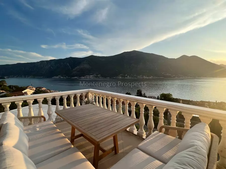 14179 dobrota apartment for sale 10