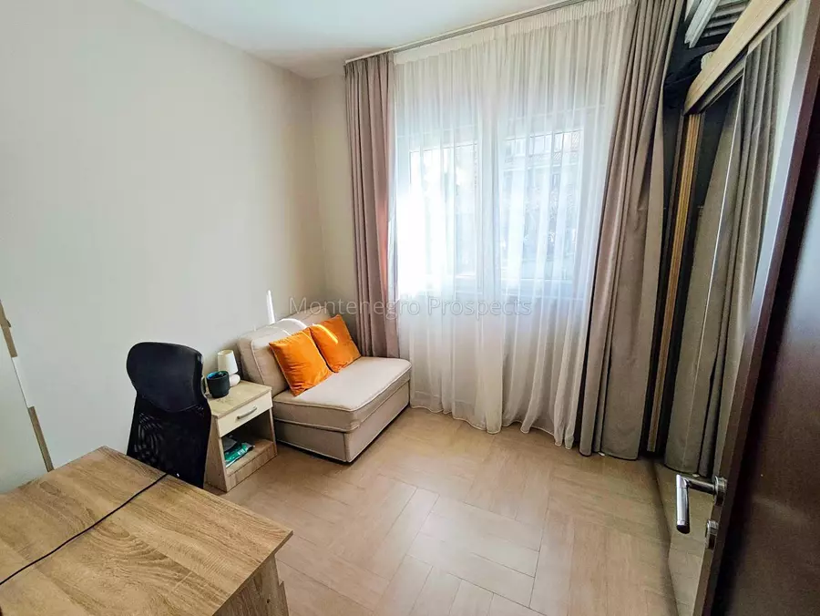 Three bedroom apartment for sale in dobrota   70 m from the sea 13838 7