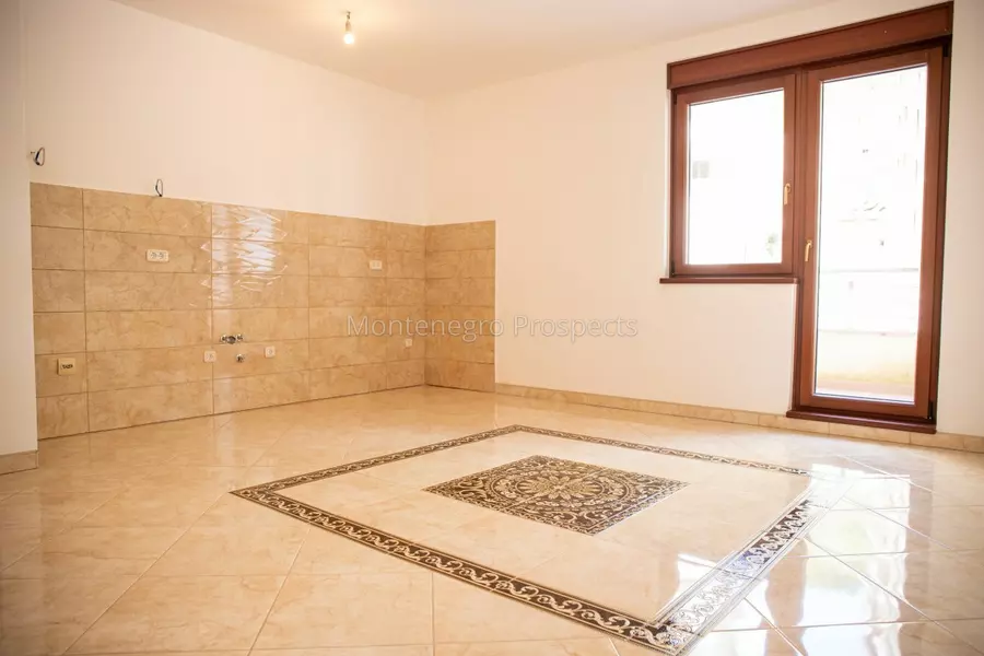 12703 becici an 4 1200x800