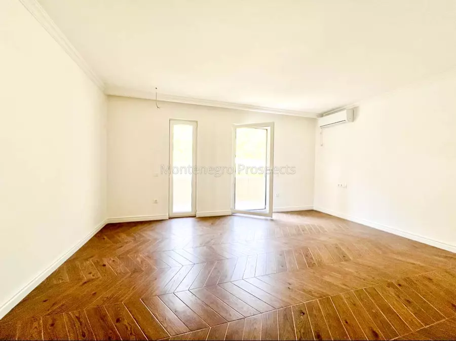 12748 4