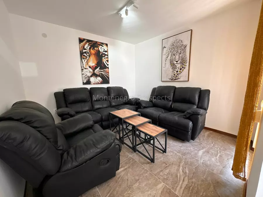 J10221 11