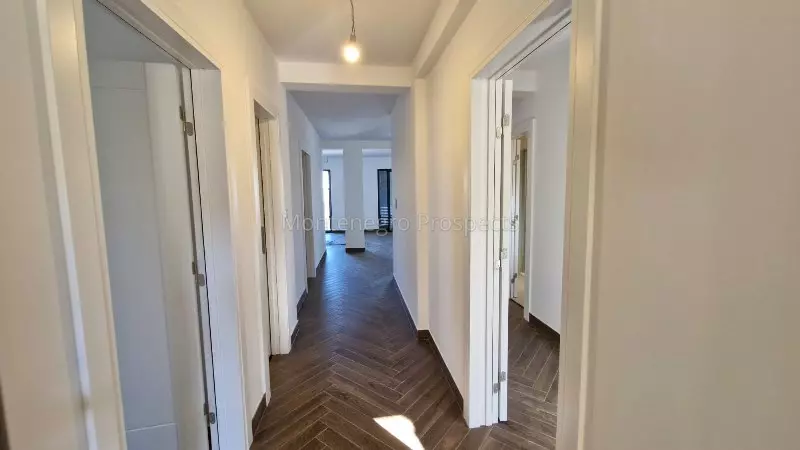 Three bedroom apartment for sale lustica 21