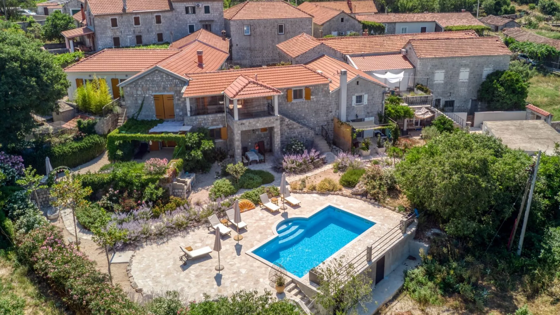 Lustica valley house id14078 2