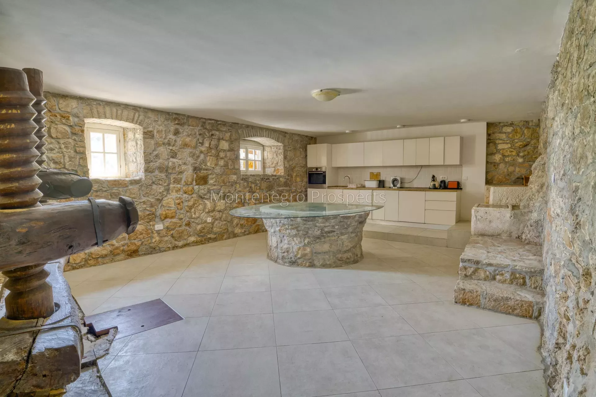 14111 villa in zabrde for sale 1 of 1 20.jpg